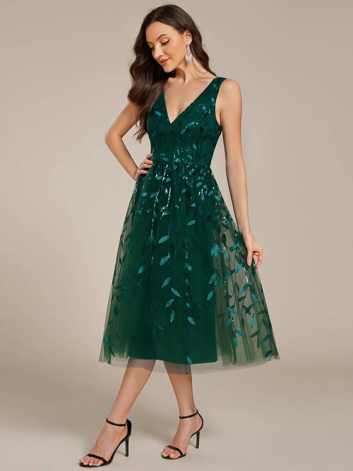 Ever-Pretty Women's A Line V Neck Open Back Sleeveless Ruched Sequin Knee Length Formal Dress 02106